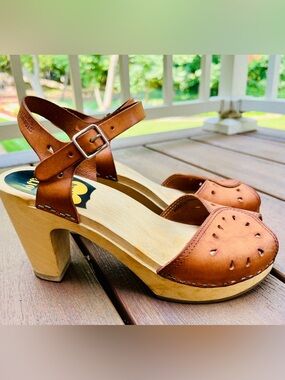 Swedish Hasbeens Toffel Peep-Toe Sweetheart Heeled Sandal in Women’s Size 38